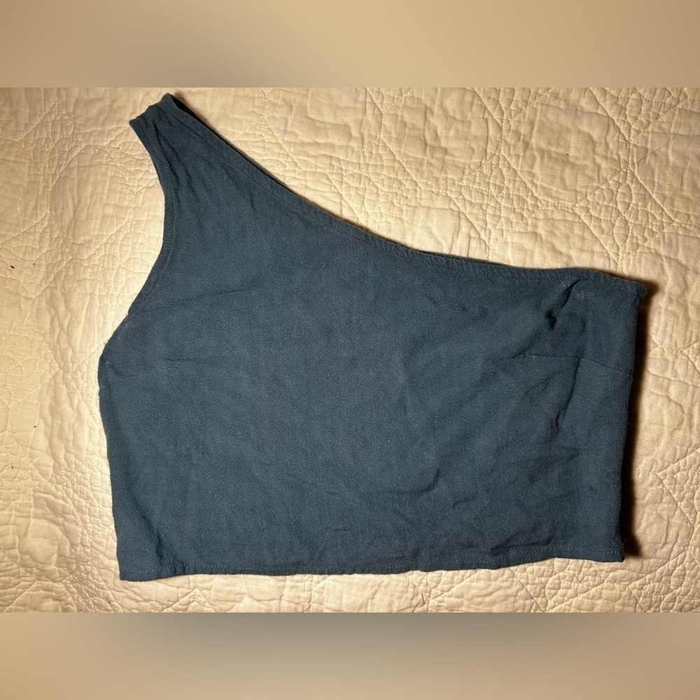 NWOT Kendall and Kyle One Shoulder Tank